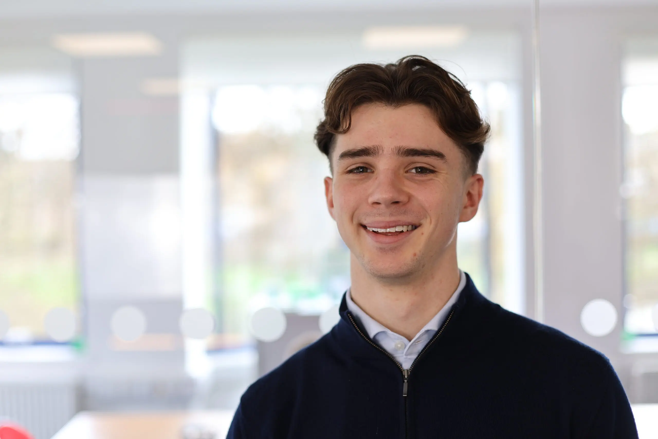 YW4A4439 hugh office cas