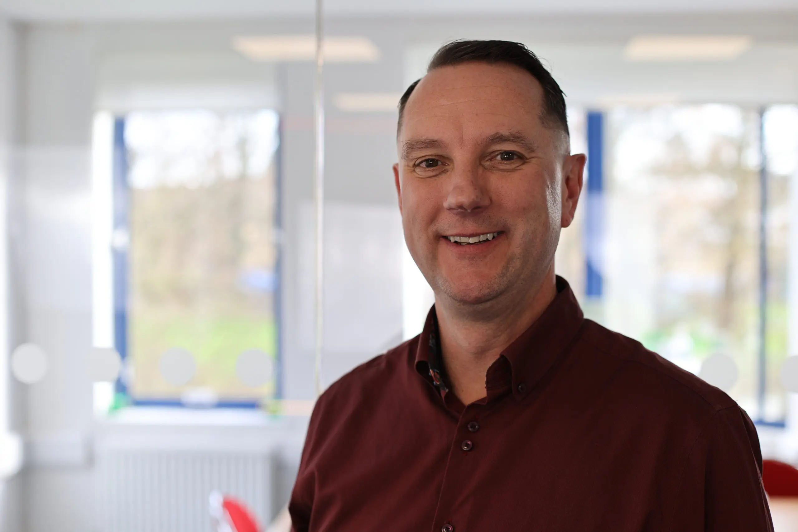 YW4A4471 ian office cas